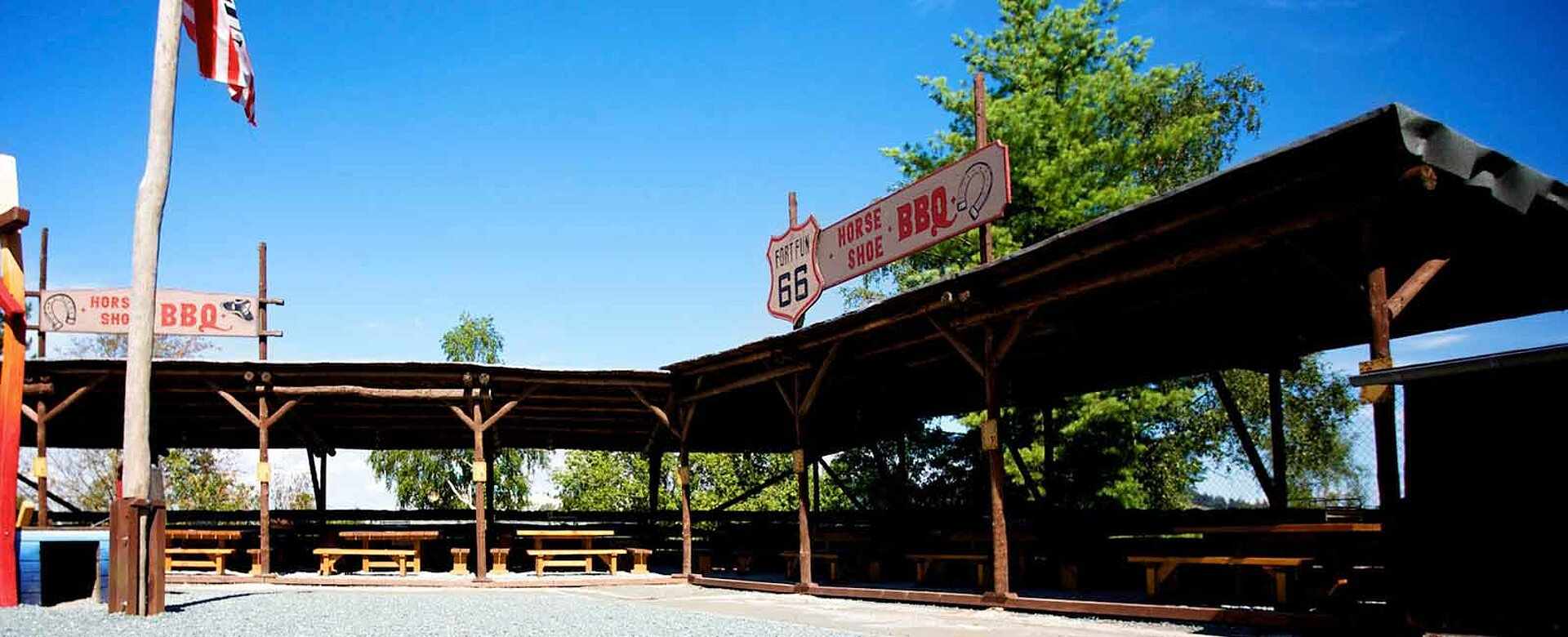 Der Platz zum Grillen und Outdoor Party feiern im Freizeitpark heißt Horse Shoe BBQ.